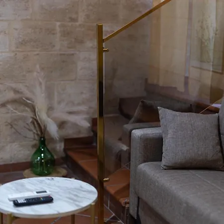 Bed & Breakfast Suite16 & 4*