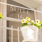 Panzió Suite16 &