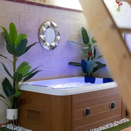 Suite16 & Oda ve Kahvaltı Barletta