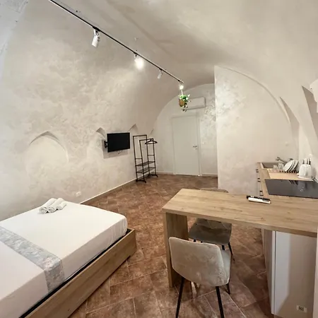 Bed and Breakfast Suite16 & 4*