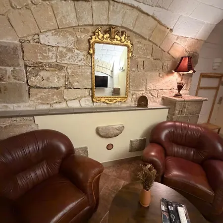 Suite16 & Bed and Breakfast Μπαρλέτα