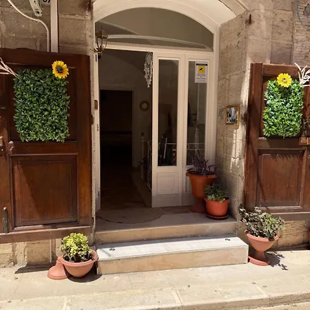 Bed and Breakfast Suite16 & 4*